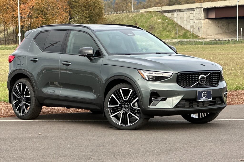 2026 Volvo XC40 B5 Ultra AWD
