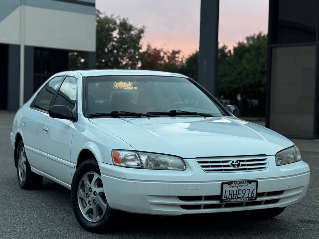 1999 Toyota Camry LE V6