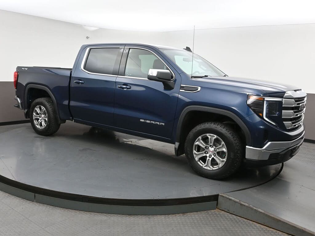 2022 GMC Sierra 1500 SLE Crew Cab 4WD