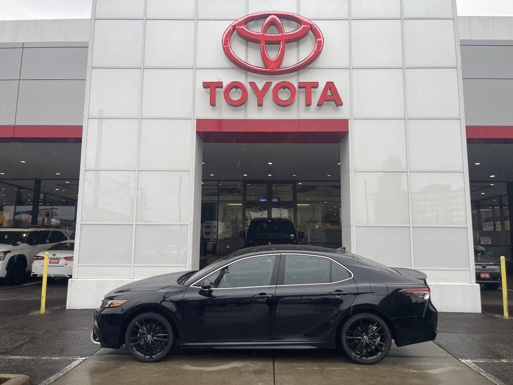 2023 Toyota Camry XSE FWD