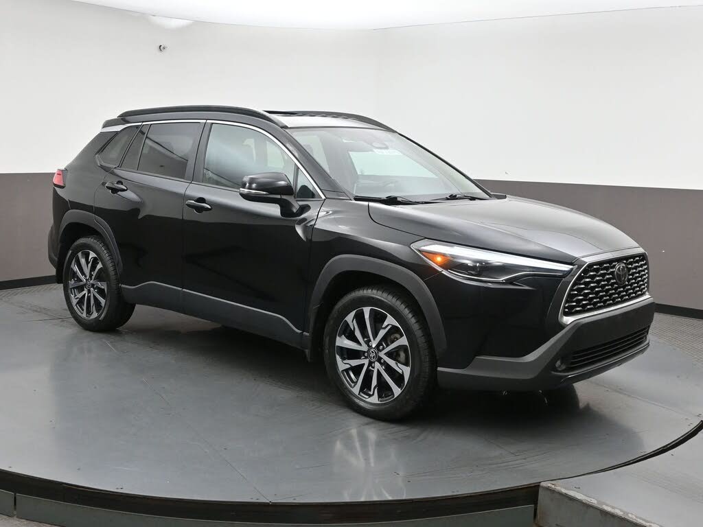 2024 Toyota Corolla Cross XLE AWD