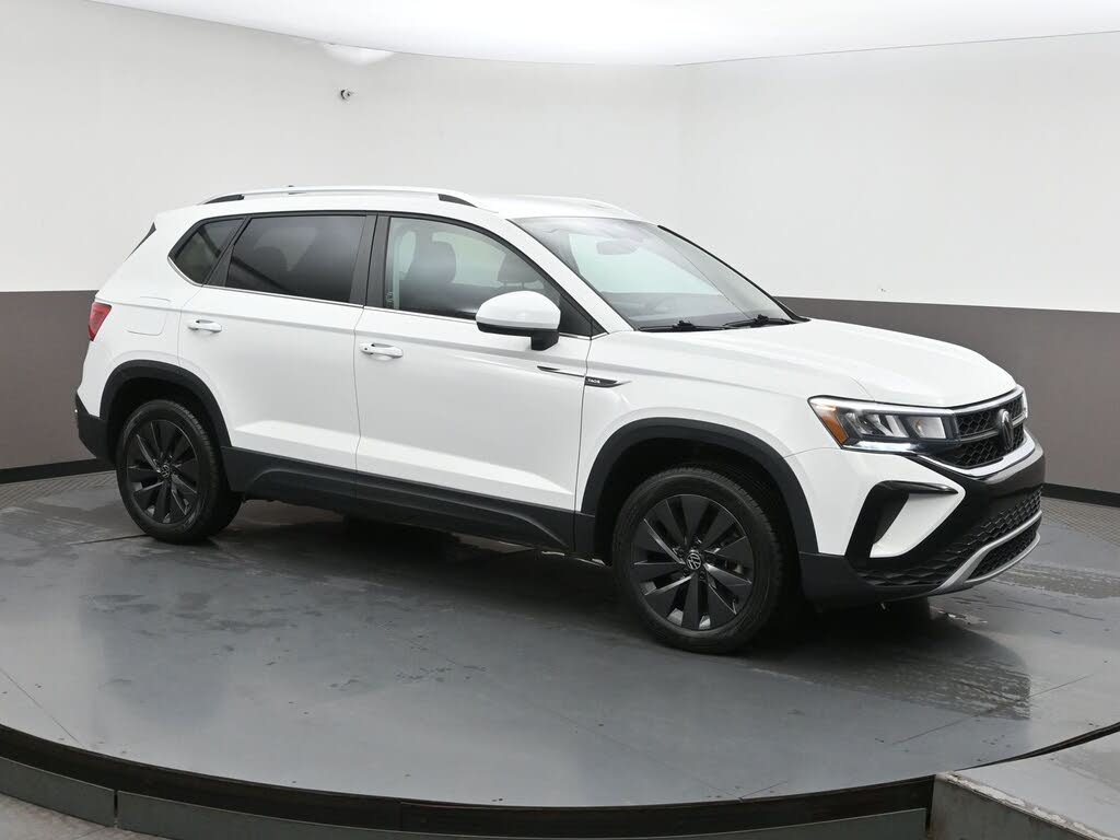 Volkswagen Taos Comfortline FWD 2024