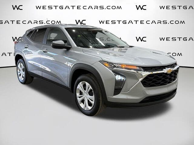 2025 Chevrolet Trax LS FWD