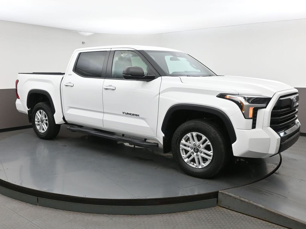 2025 Toyota Tundra SR5 CrewMax Cab 4WD