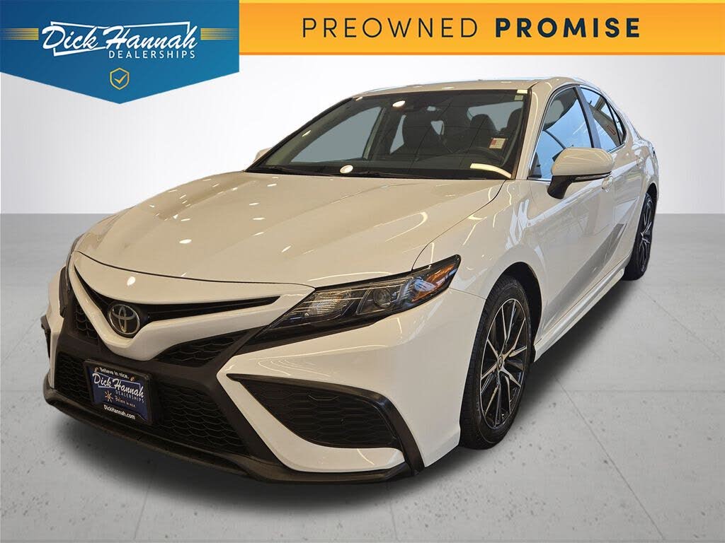 2022 Toyota Camry SE FWD