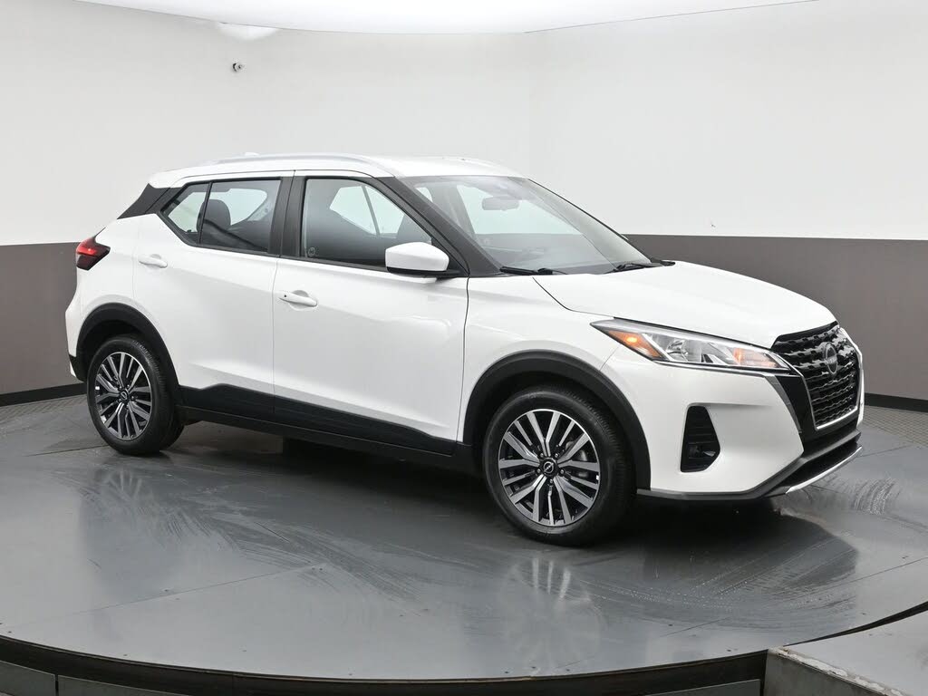 2024 Nissan Kicks SV FWD