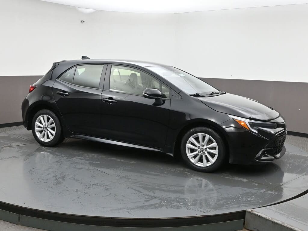 2024 Toyota Corolla Hatchback SE FWD