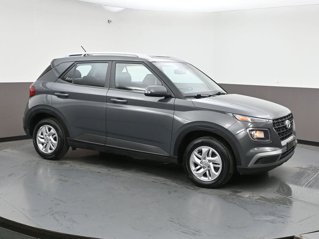 Hyundai Venue SEL FWD 2025