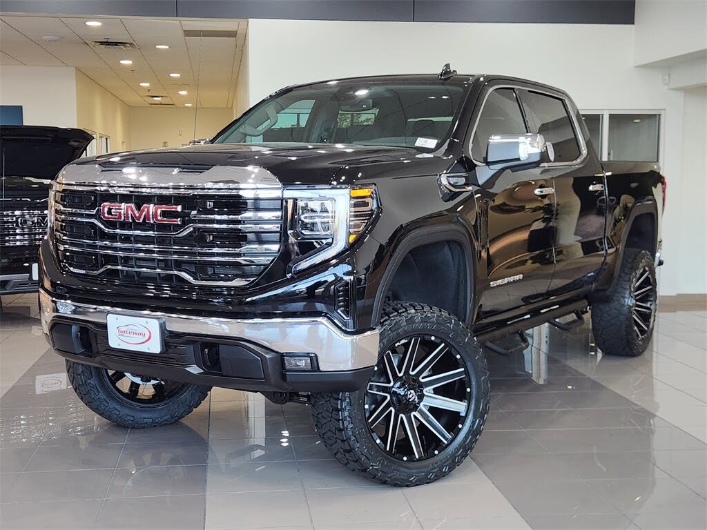2026 GMC Sierra 1500 SLT Crew Cab 4WD