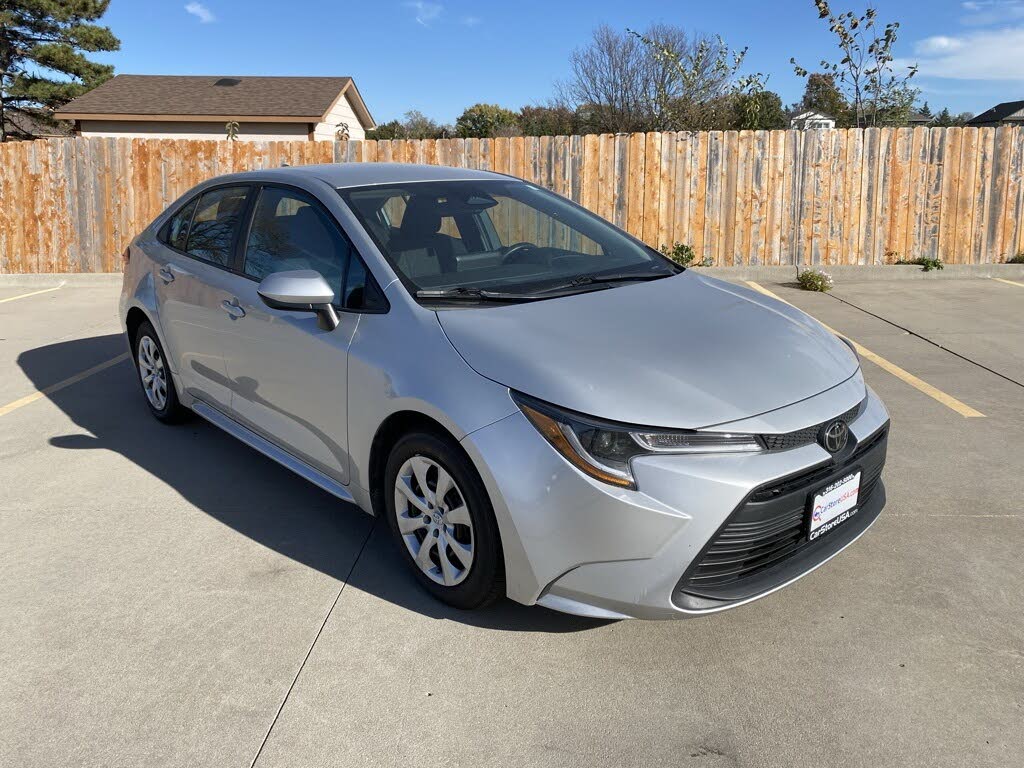 2023 Toyota Corolla LE FWD