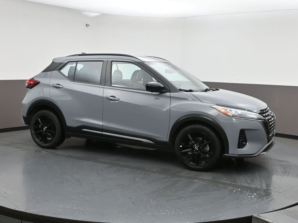 2024 Nissan Kicks SR FWD
