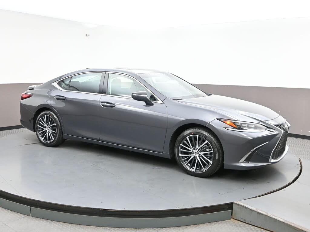 2025 Lexus ES Hybrid