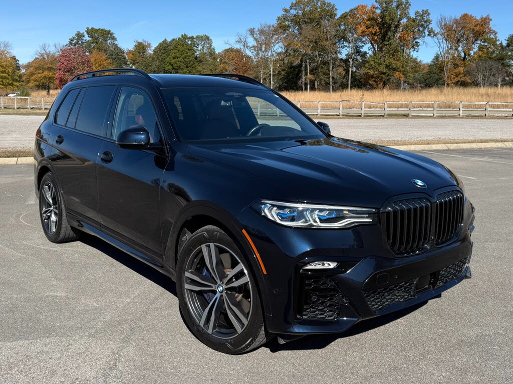 2022 BMW X7 M50i AWD