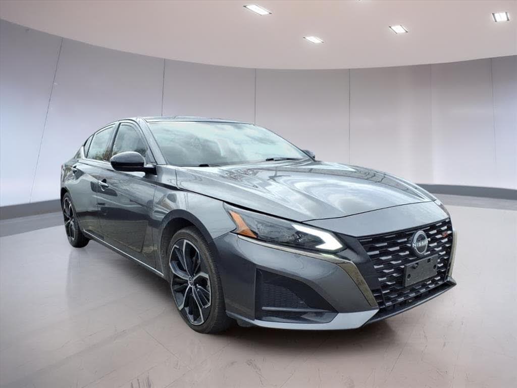 2023 Nissan Altima 2.5 SR FWD