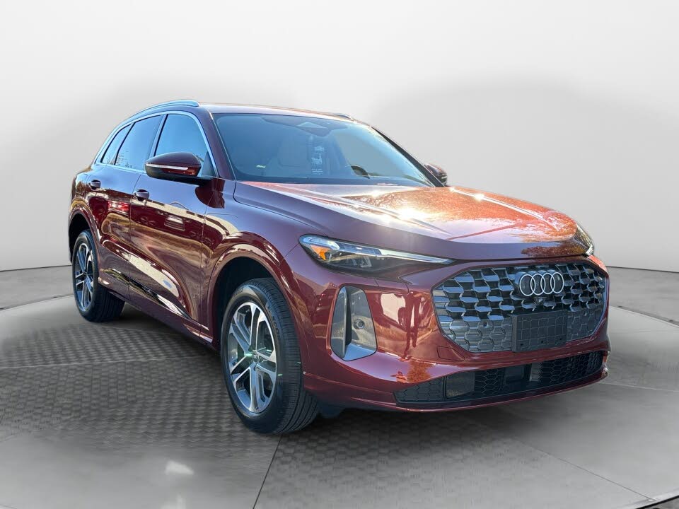 2025 Audi Q5 quattro Premium Plus 40 TFSI