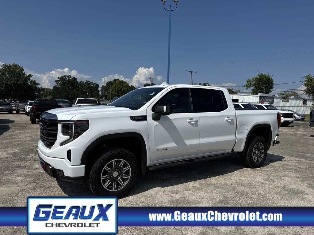 2024 GMC Sierra 1500 AT4 Crew Cab 4WD