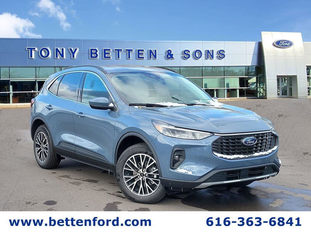 2026 Ford Escape Hybrid Plug-in FWD