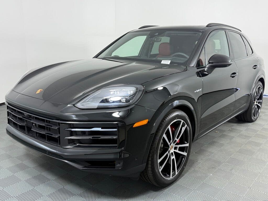2026 Porsche Cayenne S AWD