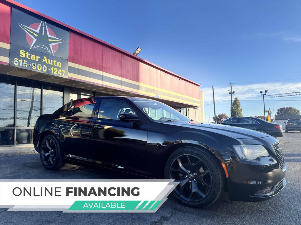 2020 Chrysler 300 Touring RWD