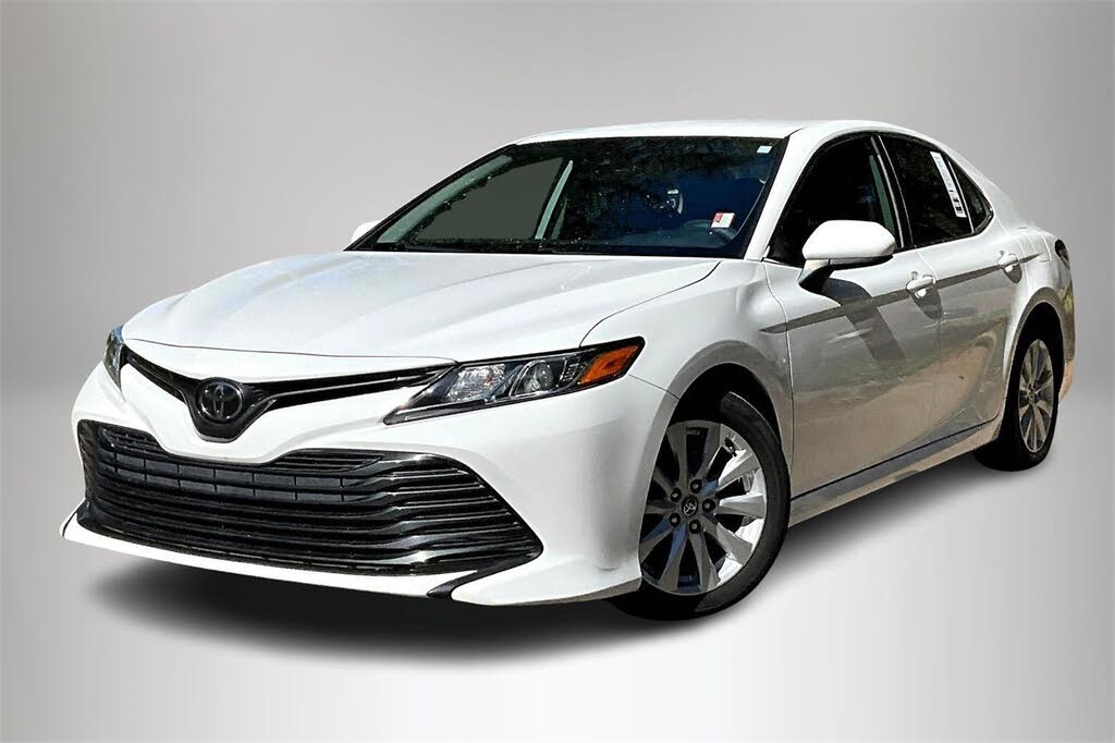 2020 Toyota Camry LE FWD