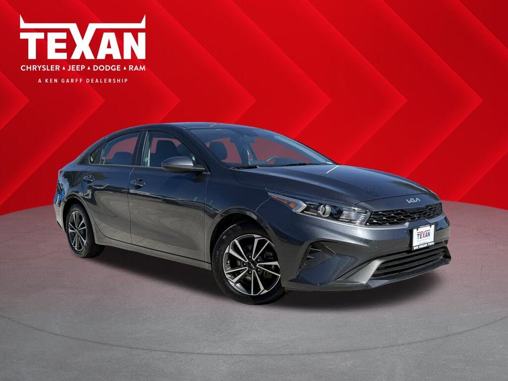 2024 Kia Forte LXS FWD