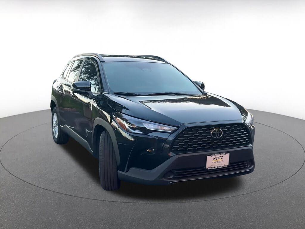 2025 Toyota Corolla Cross LE FWD