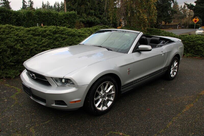 2010 Ford Mustang V6 Premium Convertible RWD