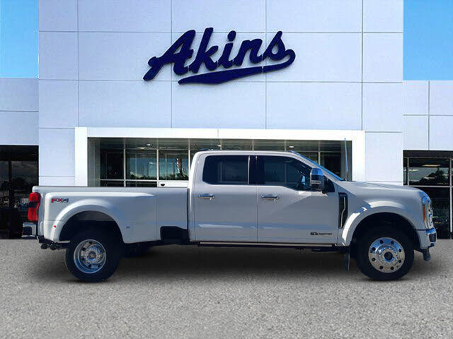 2023 Ford F-450 Super Duty King Ranch Crew Cab LB DRW 4WD