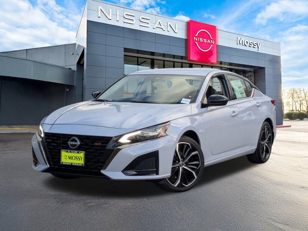 2025 Nissan Altima 2.5 SR FWD