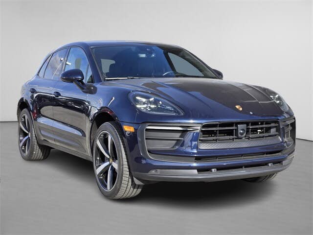 2022 Porsche Macan AWD