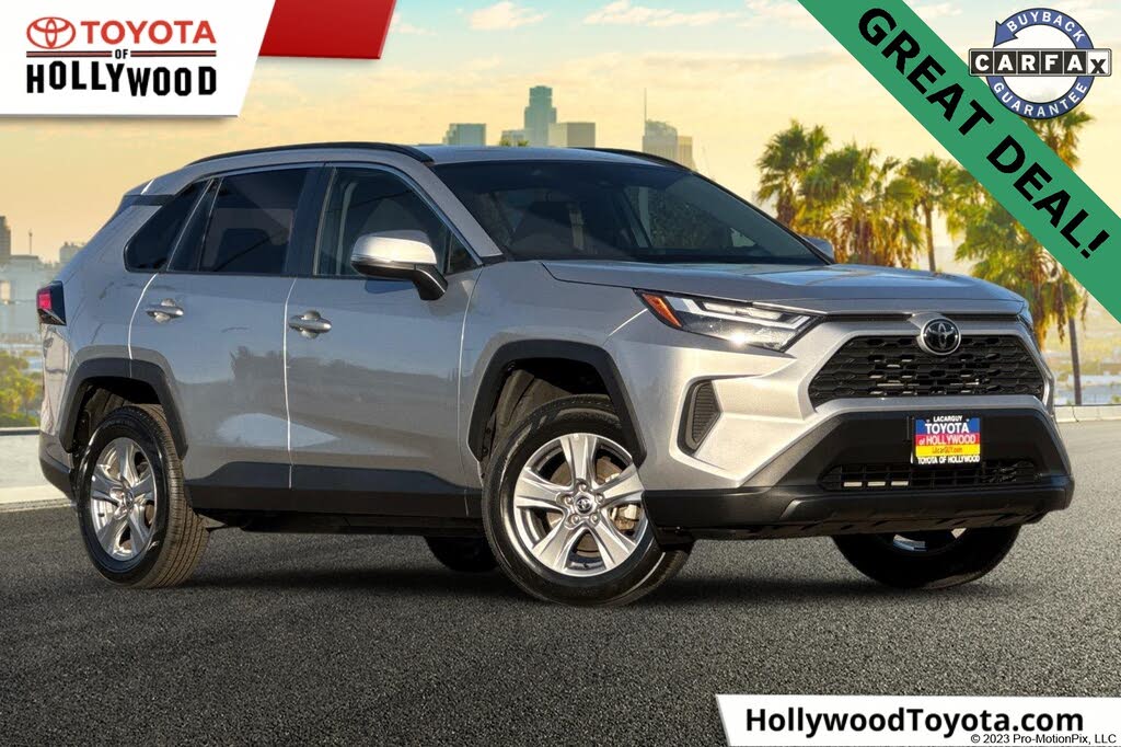 2024 Toyota RAV4 XLE FWD