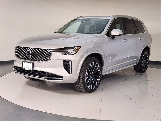 2025 Volvo XC90 B5 Plus Bright Theme 7-Passenger AWD