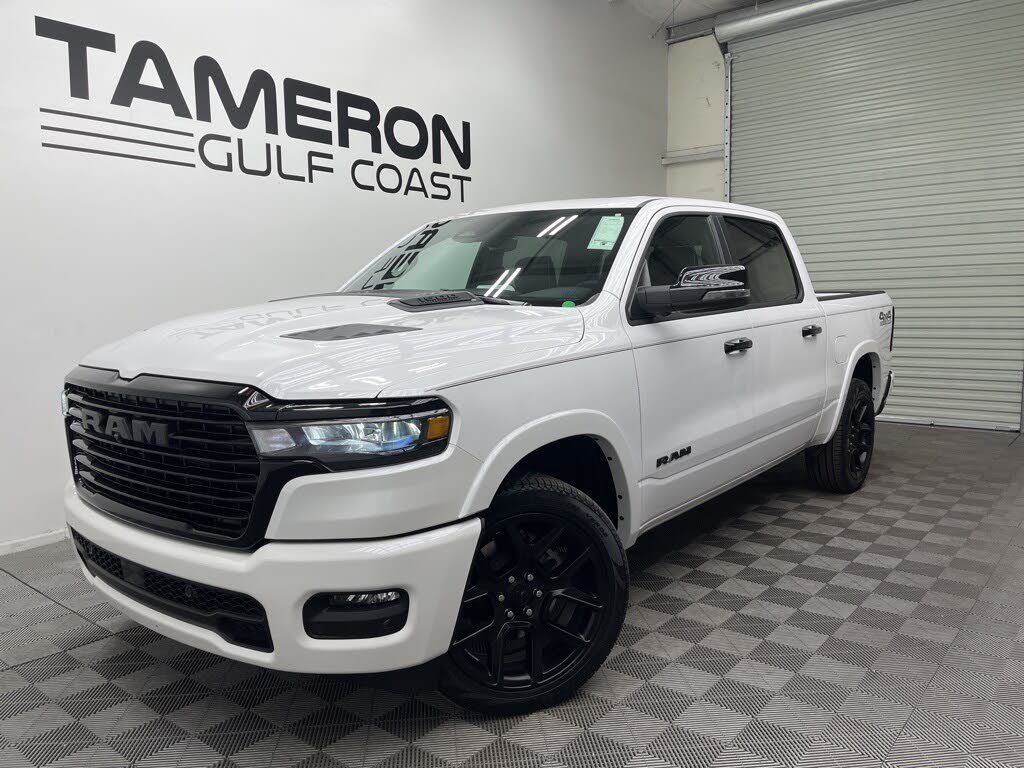 2026 RAM 1500 Laramie Crew Cab 4WD