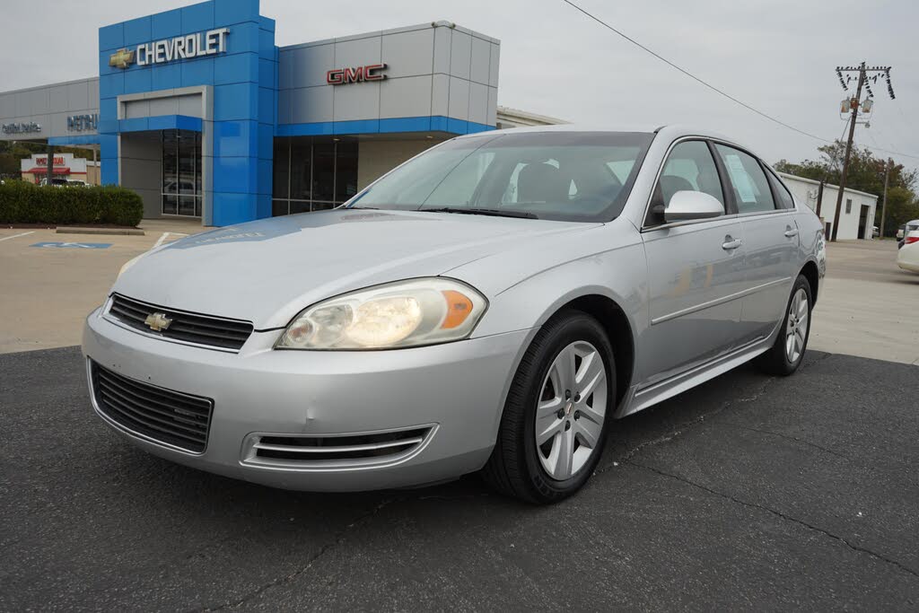 2010 Chevrolet Impala LS FWD