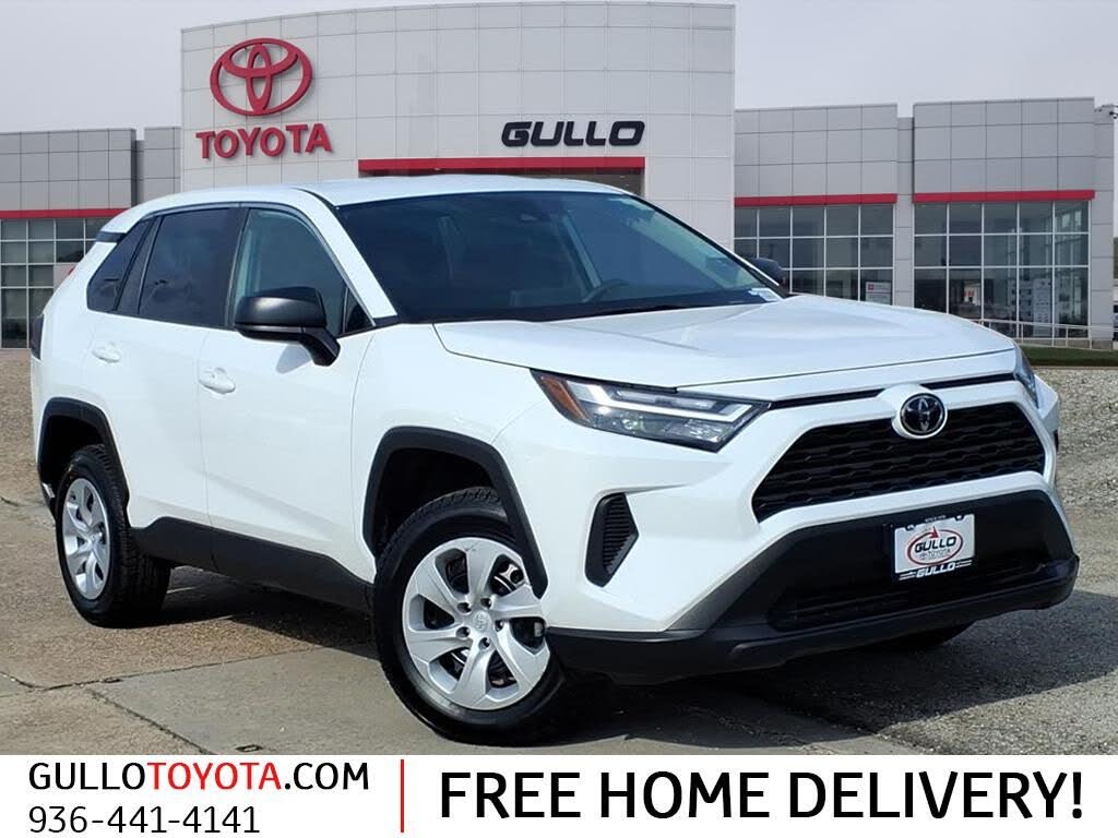 2025 Toyota RAV4 LE FWD