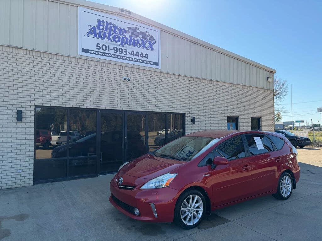 2013 Toyota Prius v Five FWD