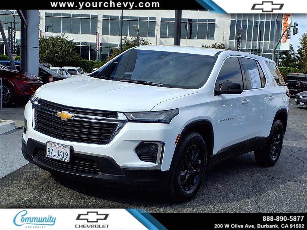 2023 Chevrolet Traverse LS FWD