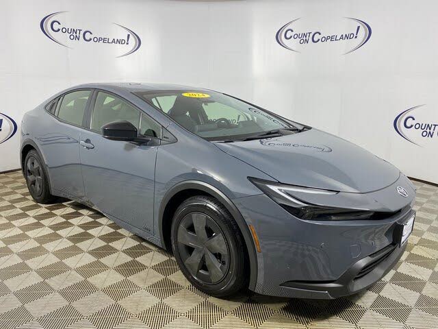 2024 Toyota Prius LE AWD