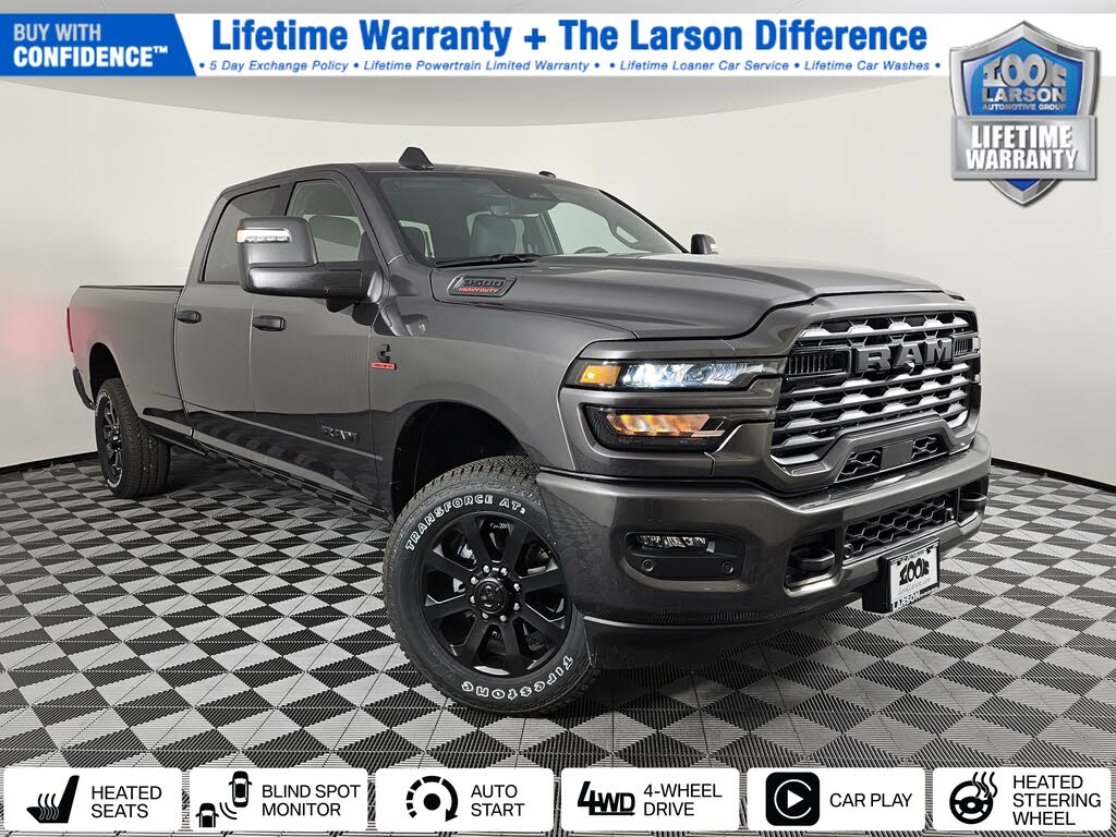 2025 RAM 3500 Big Horn Crew Cab LB 4WD