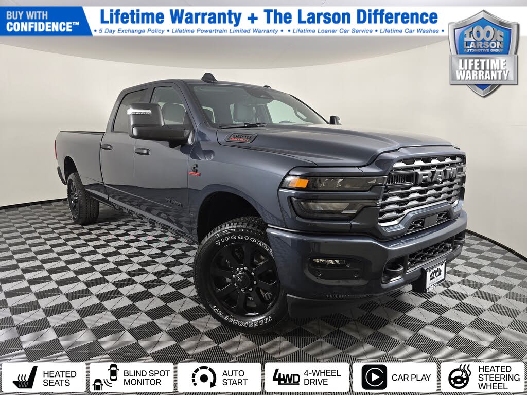 2025 RAM 3500 Big Horn Crew Cab LB 4WD