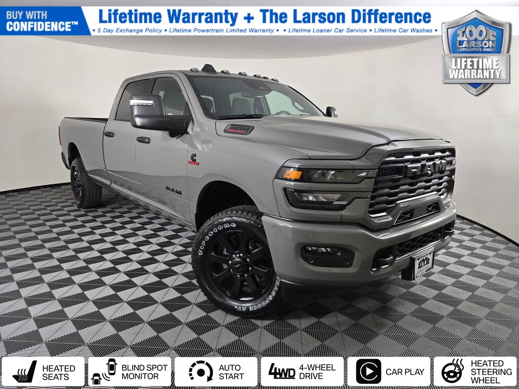 2025 RAM 3500 Big Horn Crew Cab LB 4WD