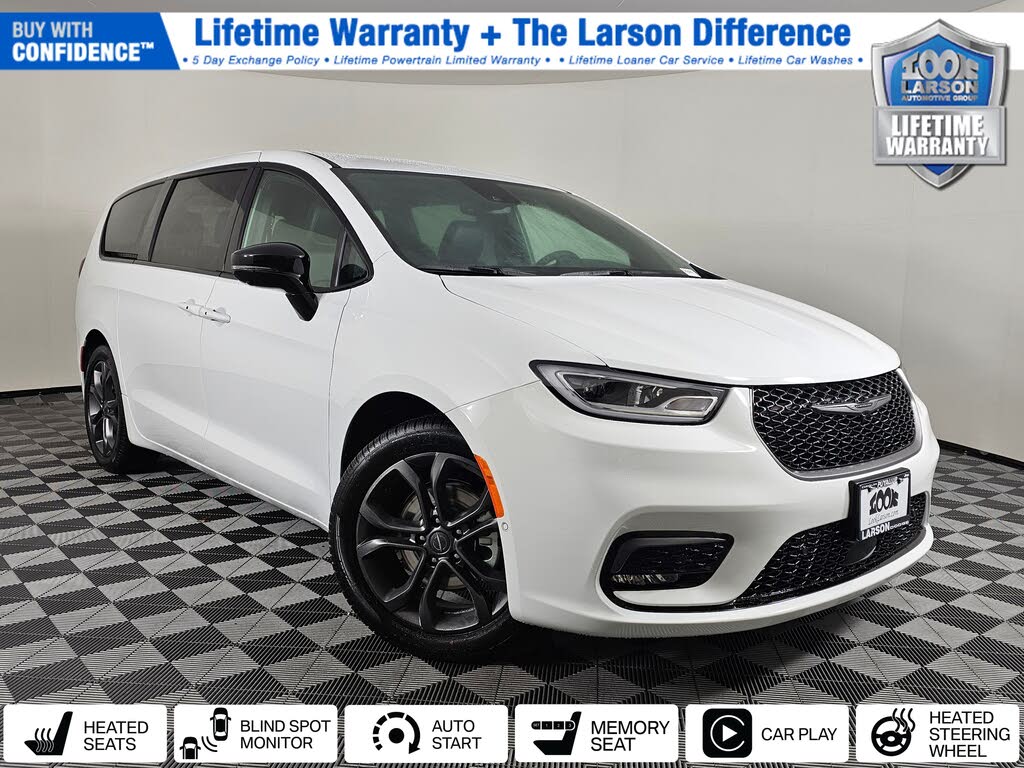 2026 Chrysler Pacifica Select FWD