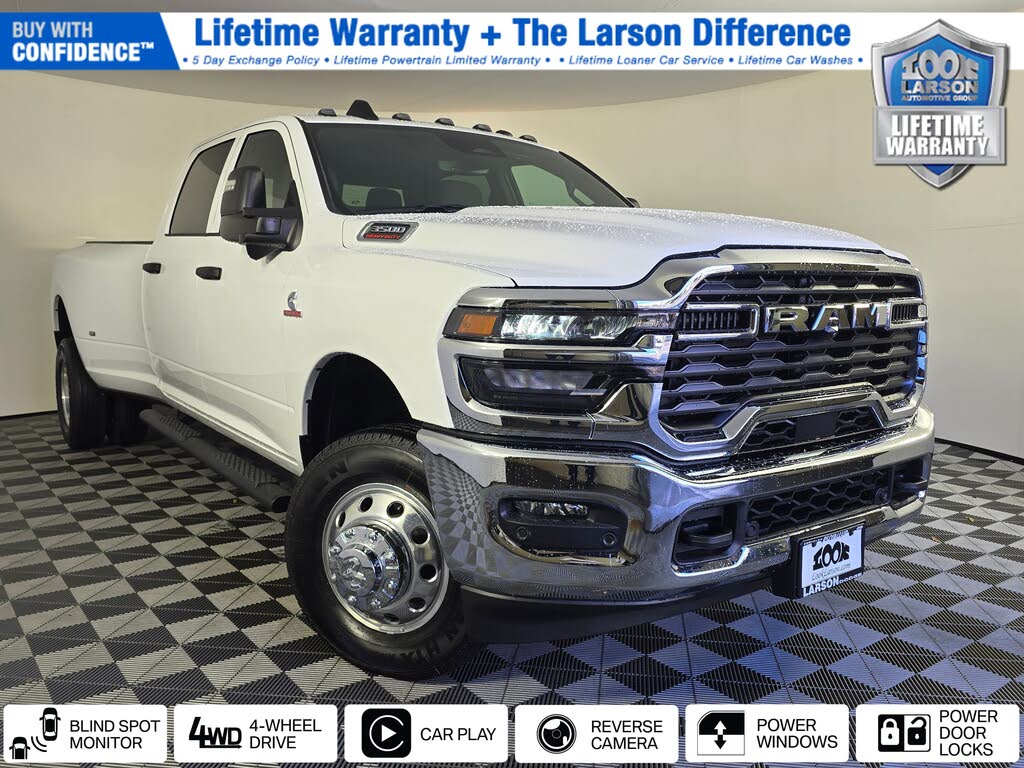 2026 RAM 3500 Tradesman Crew Cab LB DRW 4WD