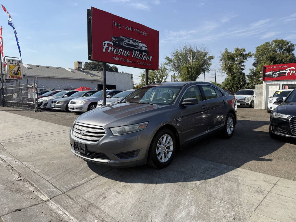 2013 Ford Taurus SE