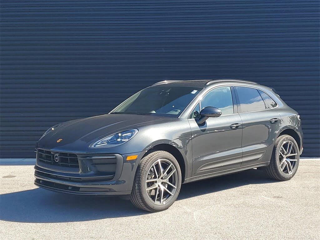 2025 Porsche Macan AWD
