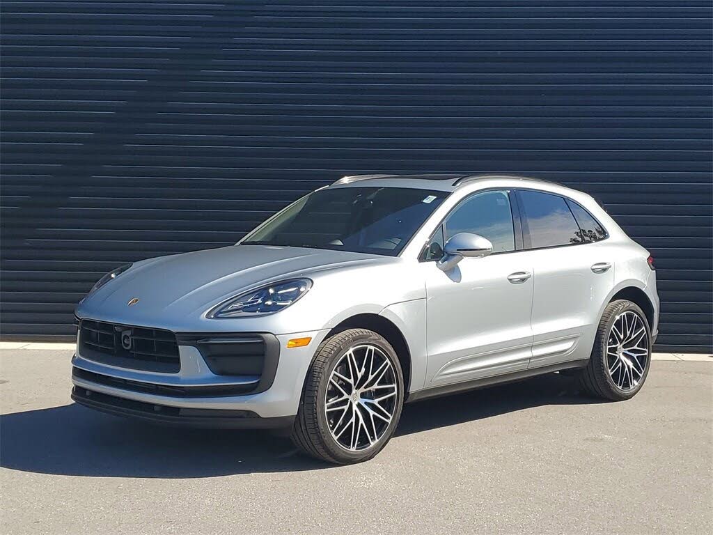 2025 Porsche Macan AWD