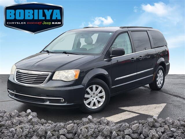 2012 Chrysler Town & Country Touring FWD