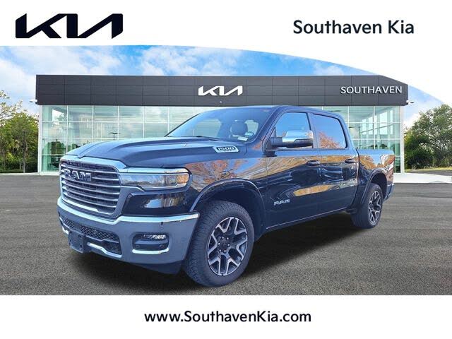 2025 RAM 1500 Laramie Crew Cab 4WD