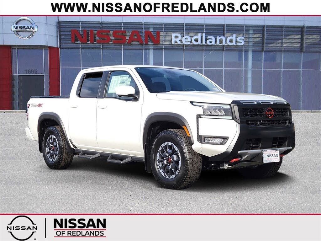 2026 Nissan Frontier PRO-4X Crew Cab 4WD