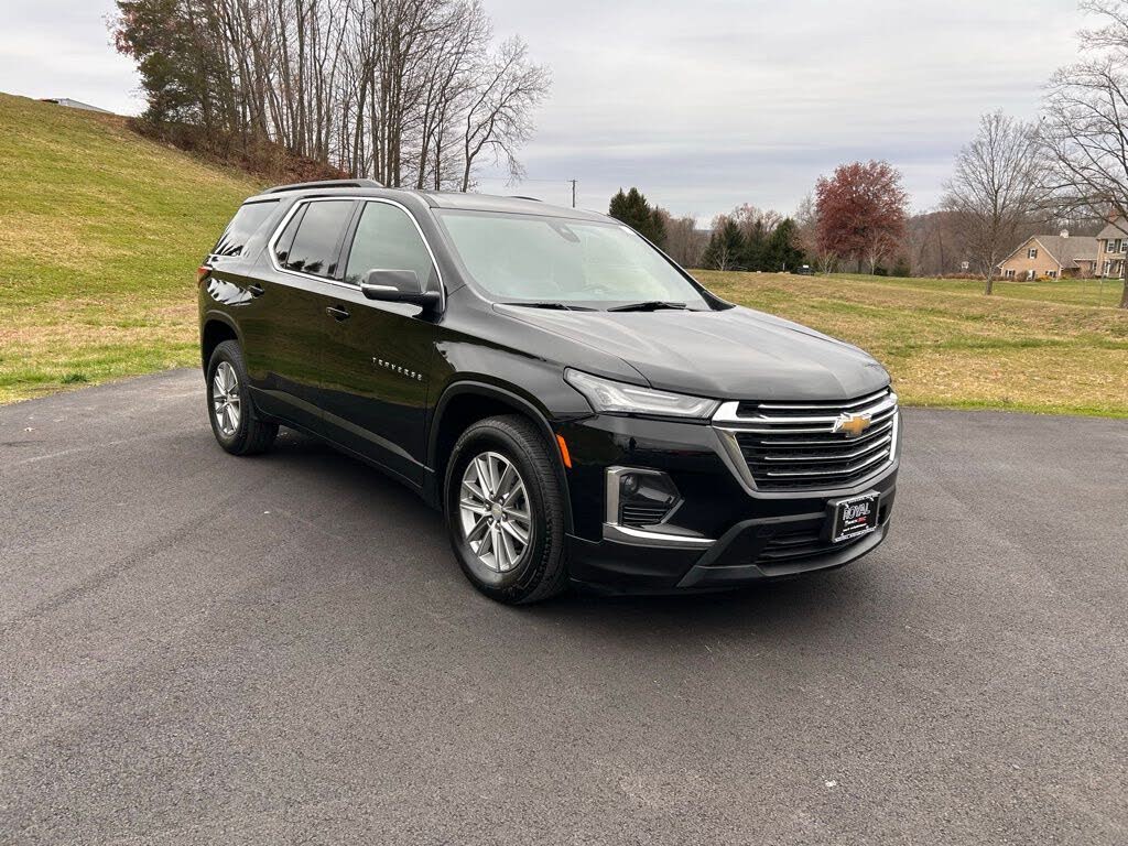 2023 Chevrolet Traverse LT Leather AWD